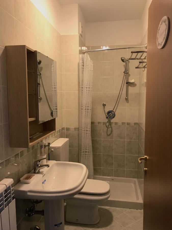 "Coccole Nel Borgo" 2Min To Outlet Apartment With Terrace Serravalle Scrivia Esterno foto